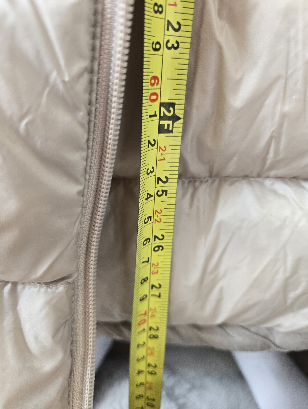 Women's M Sears Light Beige Puffer Jacket Down Filled. Vintage, Worn Seldom. - Picture 7 of 7